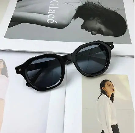 Seoul Noir Oversized Shades