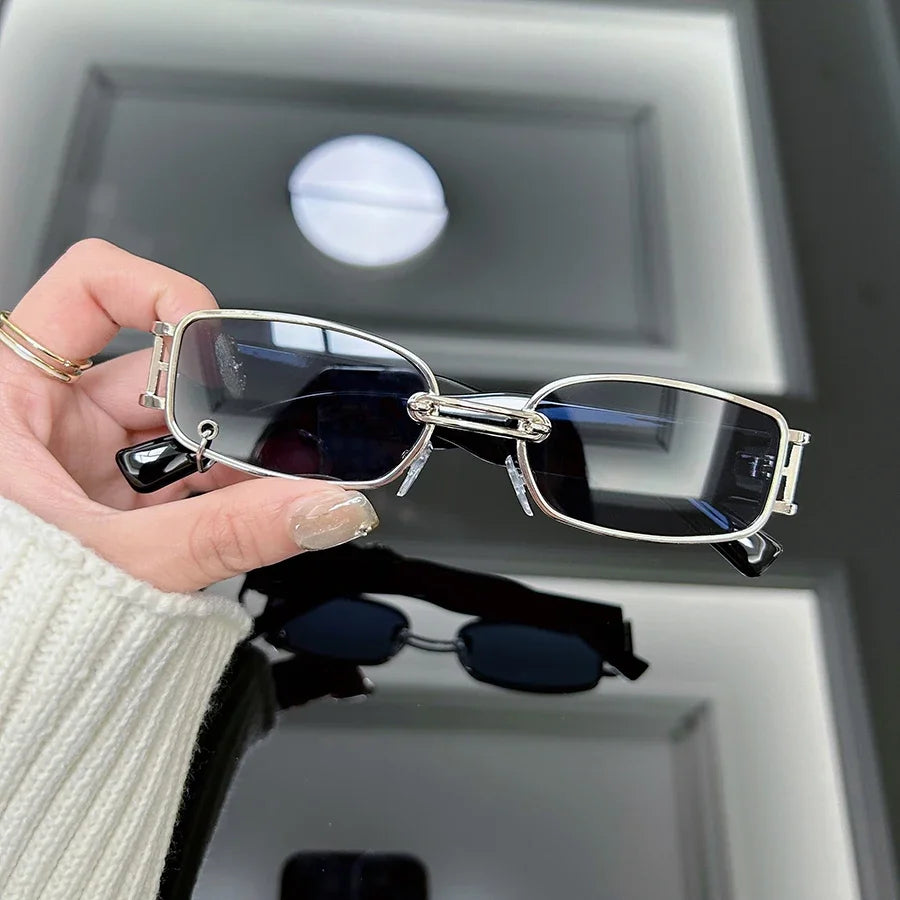 Manzari Luxe Square Sunglasses