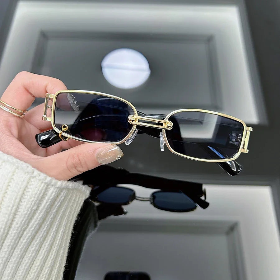 Manzari Luxe Square Sunglasses
