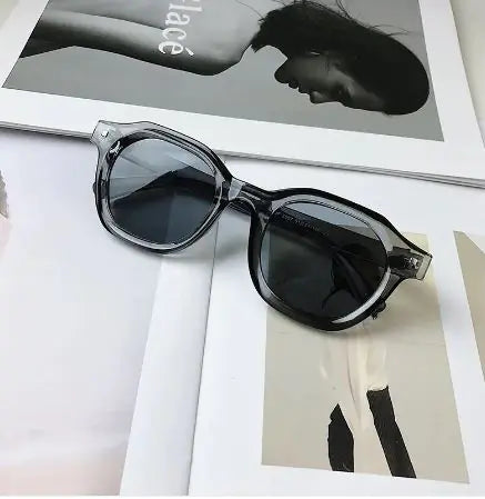 Seoul Noir Oversized Shades